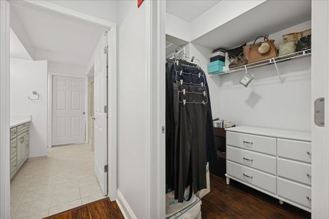 Tiny photo for 10 S Wille Street #201, Mount Prospect, IL 60056 (MLS # 12575416)