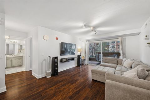 Tiny photo for 10 S Wille Street #201, Mount Prospect, IL 60056 (MLS # 12575416)