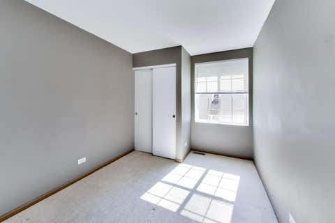 Tiny photo for 261 W Whispering Oaks Lane #30-5, Round Lake, IL 60073 (MLS # 12695775)