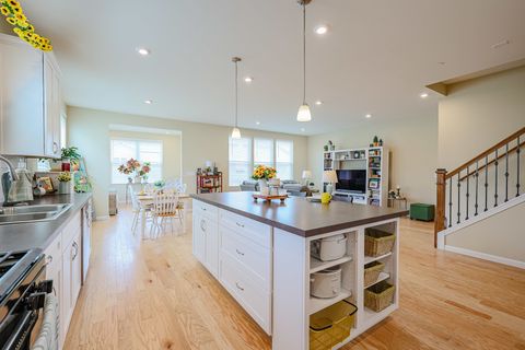 Tiny photo for 580 N Highlander Way, Addison, IL 60101 (MLS # 12526246)