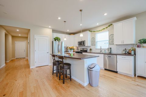 Tiny photo for 580 N Highlander Way, Addison, IL 60101 (MLS # 12526246)