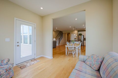 Tiny photo for 580 N Highlander Way, Addison, IL 60101 (MLS # 12526246)