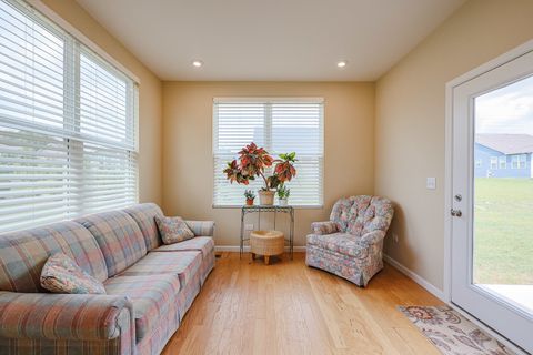 Tiny photo for 580 N Highlander Way, Addison, IL 60101 (MLS # 12526246)