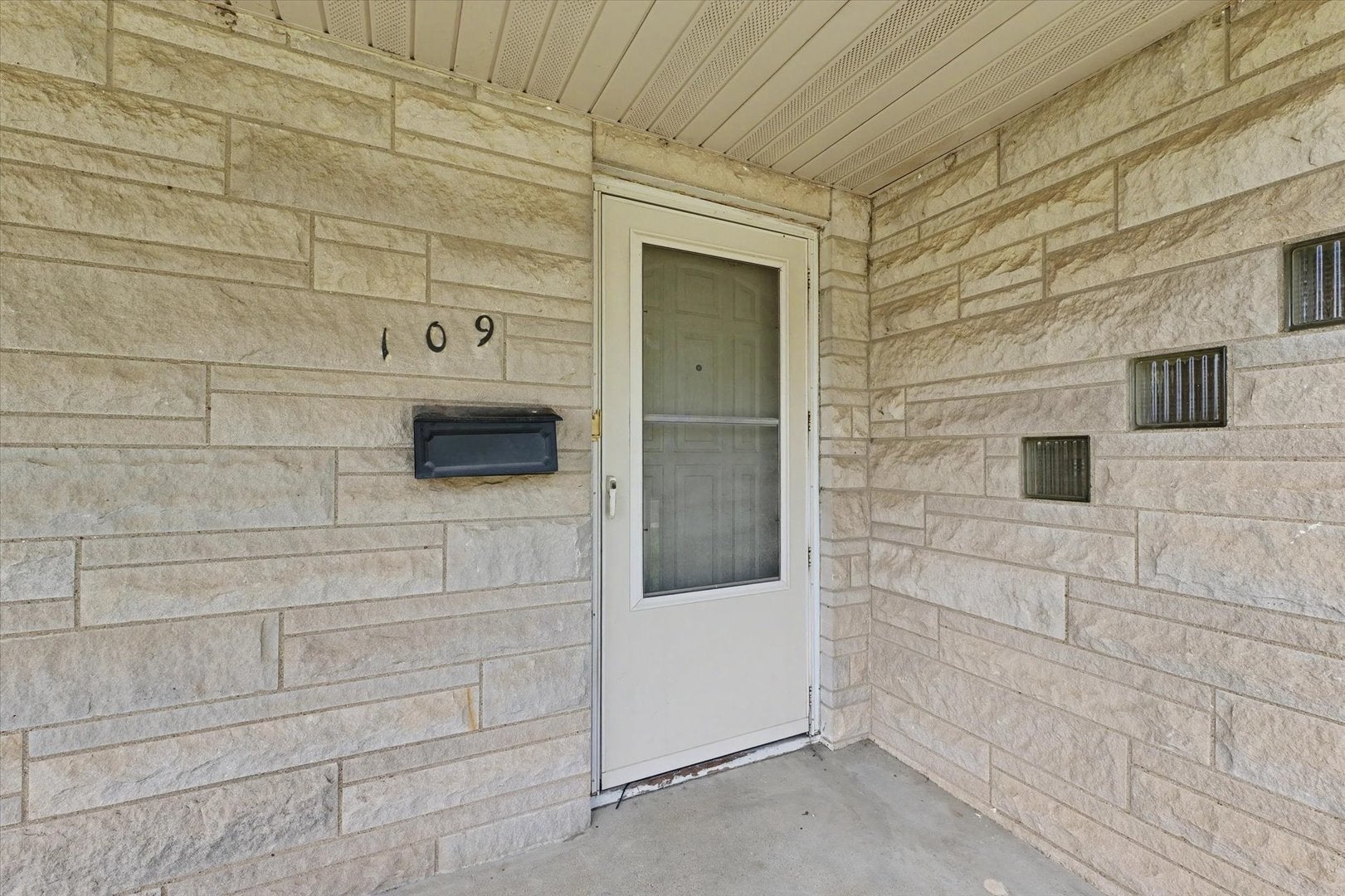 109 S Wood Street