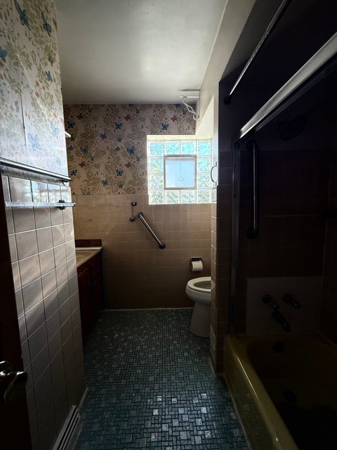 Tiny photo for 9025 N Greenwood Avenue, Niles, IL 60714 (MLS # 12785925)