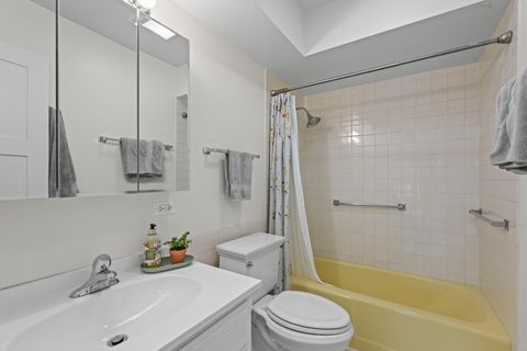 Tiny photo for 2300 Windsor Mall Court #1F, Park Ridge, IL 60068 (MLS # 12489266)