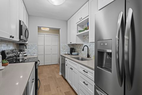Tiny photo for 2300 Windsor Mall Court #1F, Park Ridge, IL 60068 (MLS # 12489266)