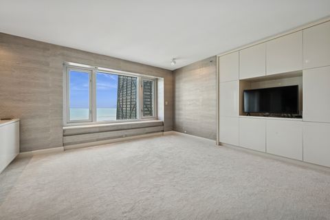 Tiny photo for 132 E Delaware Place #5201, Chicago, IL 60611 (MLS # 12484914)