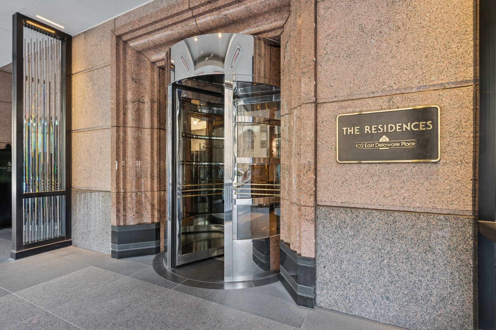 Chicago, Illinois 60611, United States, 4 Bedrooms Bedrooms, ,5 BathroomsBathrooms,Residential,Active,220305