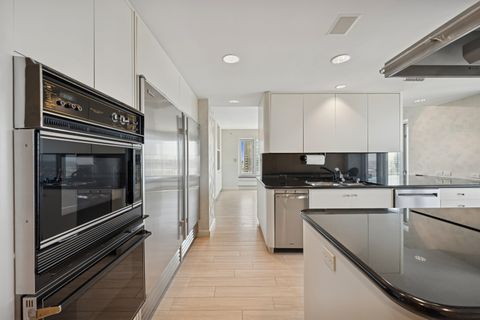 Tiny photo for 132 E Delaware Place #5201, Chicago, IL 60611 (MLS # 12484914)
