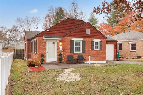 Photo of 1812 Shady Crest Street, Decatur, IL 62521 (MLS # 12523528)