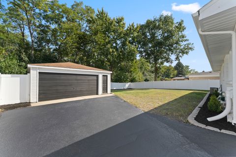Tiny photo for 153 Grove Avenue, Glen Ellyn, IL 60137 (MLS # 12488378)