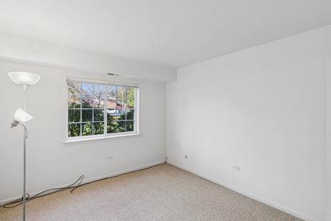 Tiny photo for 1633 N Windsor Drive #113, Arlington Heights, IL 60004 (MLS # 12506315)