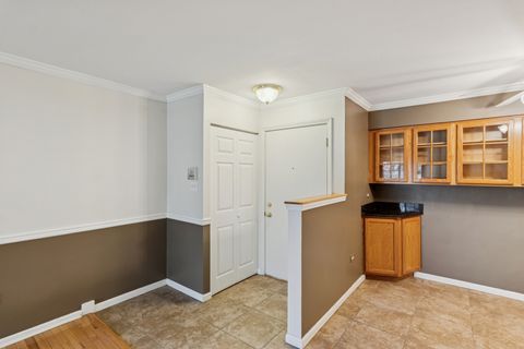 Tiny photo for 1633 N Windsor Drive #113, Arlington Heights, IL 60004 (MLS # 12506315)
