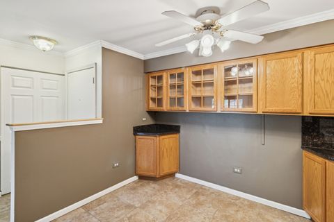 Tiny photo for 1633 N Windsor Drive #113, Arlington Heights, IL 60004 (MLS # 12506315)