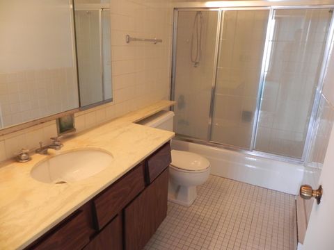 Tiny photo for 5855 N Sheridan Road #24E, Chicago, IL 60660 (MLS # 12467413)
