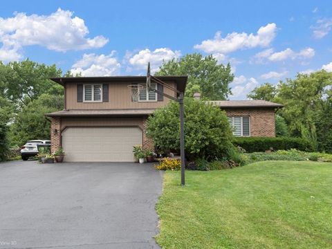 Tiny photo for 936 Glen Oak Drive, Sleepy Hollow, IL 60118 (MLS # 12442707)
