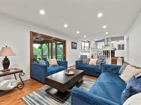 Tiny photo for 936 Glen Oak Drive, Sleepy Hollow, IL 60118 (MLS # 12442707)