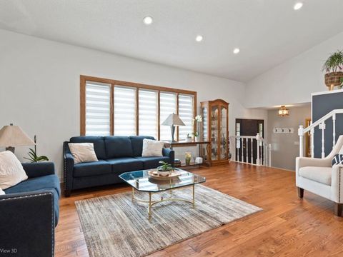 Tiny photo for 936 Glen Oak Drive, Sleepy Hollow, IL 60118 (MLS # 12442707)