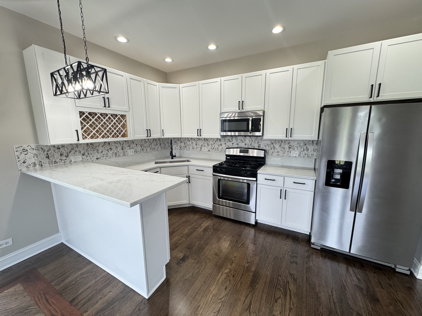 543 E 43rd Street 2E