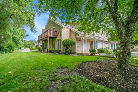 Tiny photo for 1921 Wisteria Court #3, Naperville, IL 60565 (MLS # 12414635)