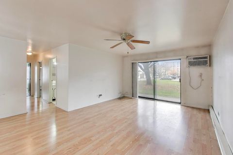 Tiny photo for 931 W Arquilla Drive #133, Glenwood, IL 60425 (MLS # 12623897)