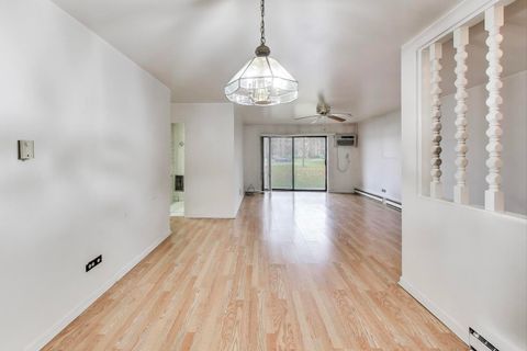 Tiny photo for 931 W Arquilla Drive #133, Glenwood, IL 60425 (MLS # 12623897)