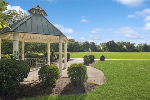 Tiny photo for 5811 Longview Drive, Countryside, IL 60525 (MLS # 12520937)