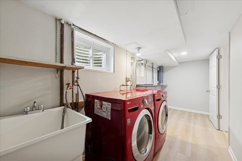 Tiny photo for 5811 Longview Drive, Countryside, IL 60525 (MLS # 12520937)