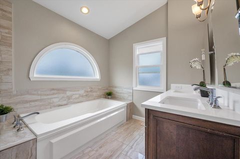 Tiny photo for 1355 Beckett Lane, Schaumburg, IL 60173 (MLS # 12634519)