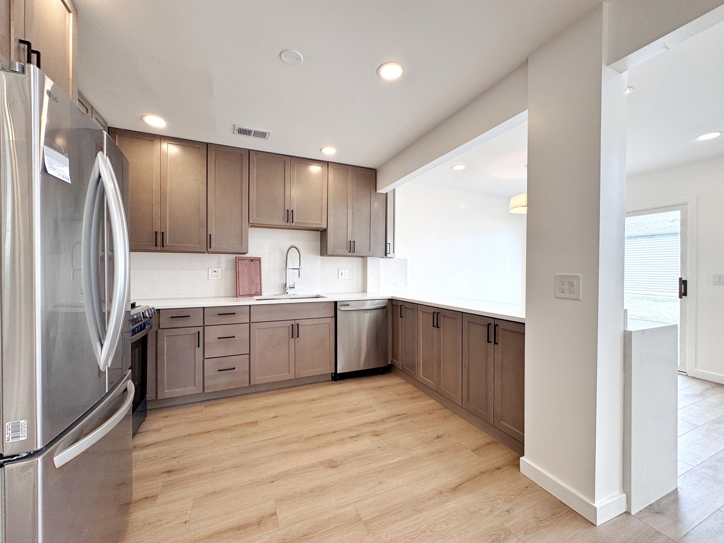 2326 Hamilton Place 2326