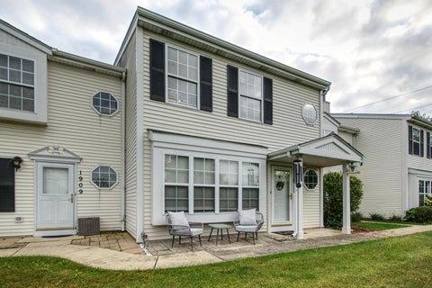 Photo of 1911 SW Cinnamon Court, Joliet, IL 60435 (MLS # 12771734)