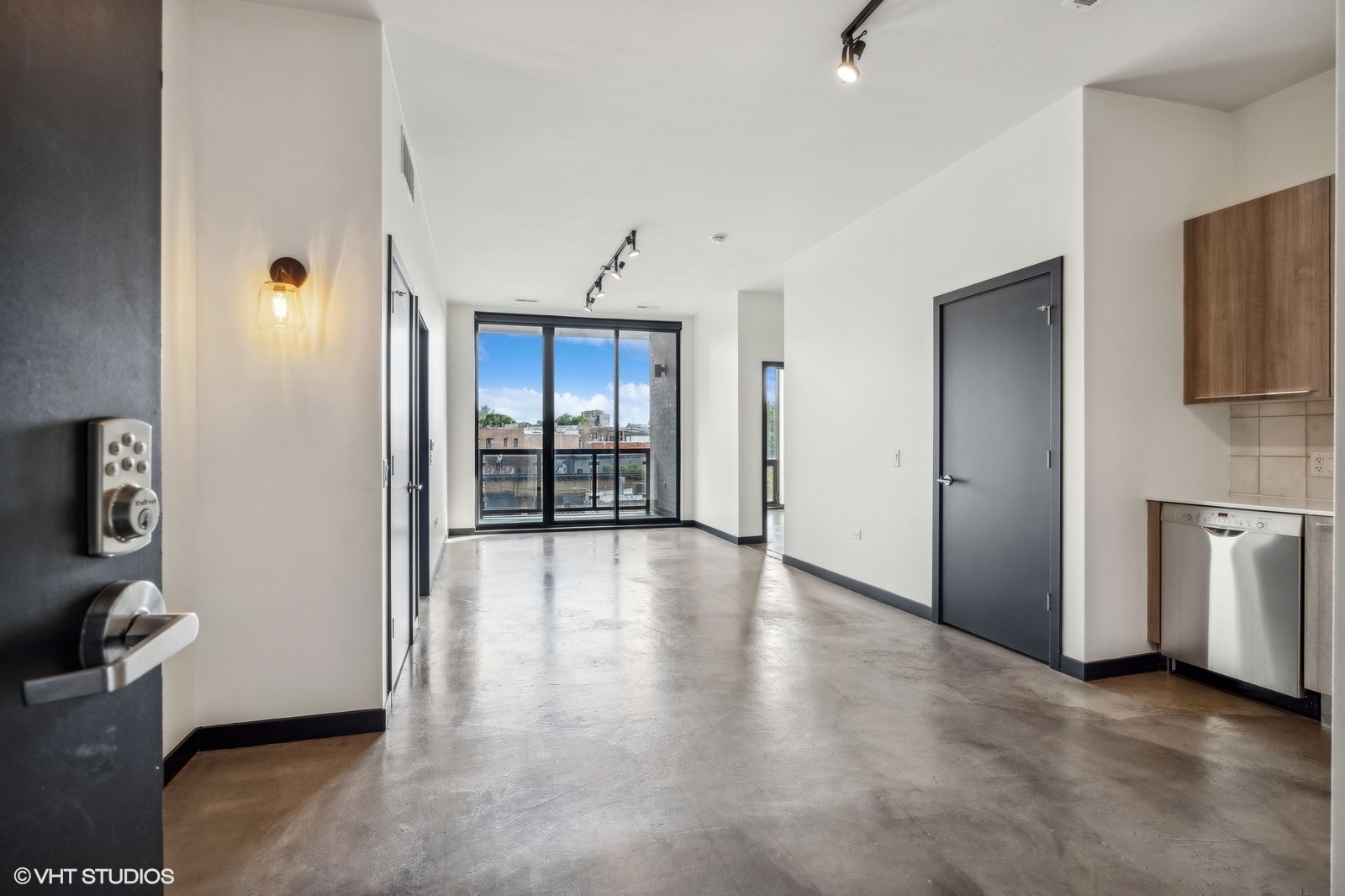 1647 N Milwaukee Avenue 308