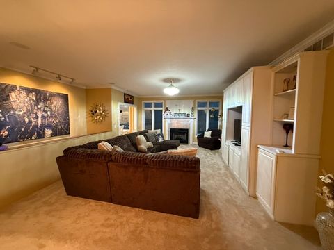 Tiny photo for 649 Roxbury Road, Rockford, IL 61107 (MLS # 12542004)