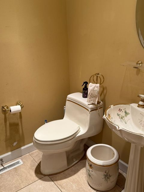 Tiny photo for 649 Roxbury Road, Rockford, IL 61107 (MLS # 12542004)