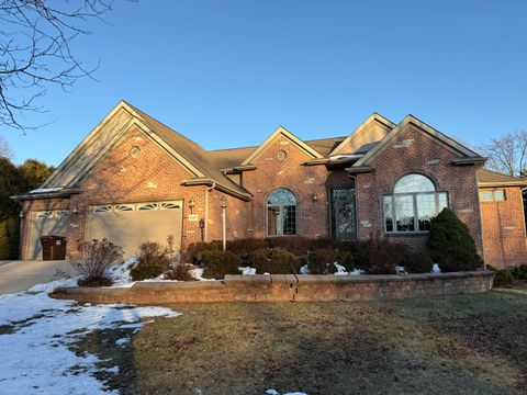 Photo of 649 Roxbury Road, Rockford, IL 61107 (MLS # 12542004)