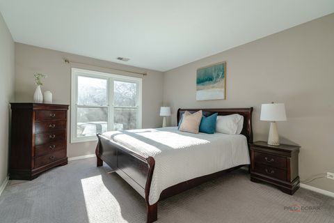 Tiny photo for 76 Willow Parkway, Buffalo Grove, IL 60089 (MLS # 12584177)