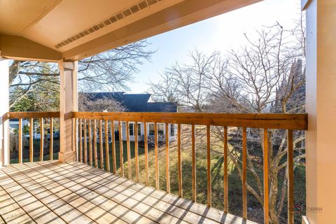 Tiny photo for 76 Willow Parkway, Buffalo Grove, IL 60089 (MLS # 12584177)