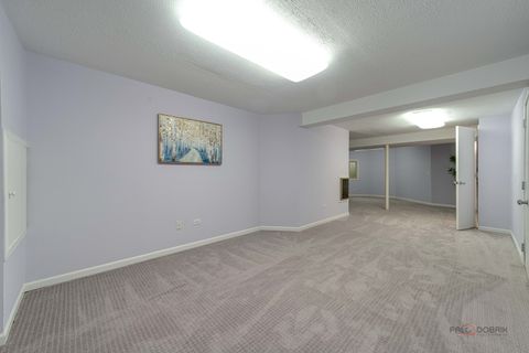 Tiny photo for 76 Willow Parkway, Buffalo Grove, IL 60089 (MLS # 12584177)