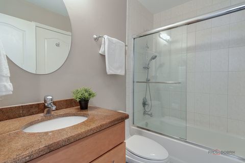 Tiny photo for 76 Willow Parkway, Buffalo Grove, IL 60089 (MLS # 12584177)