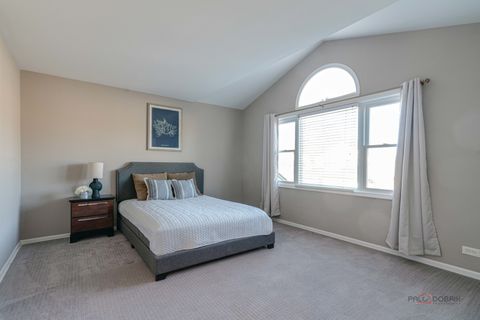 Tiny photo for 76 Willow Parkway, Buffalo Grove, IL 60089 (MLS # 12584177)