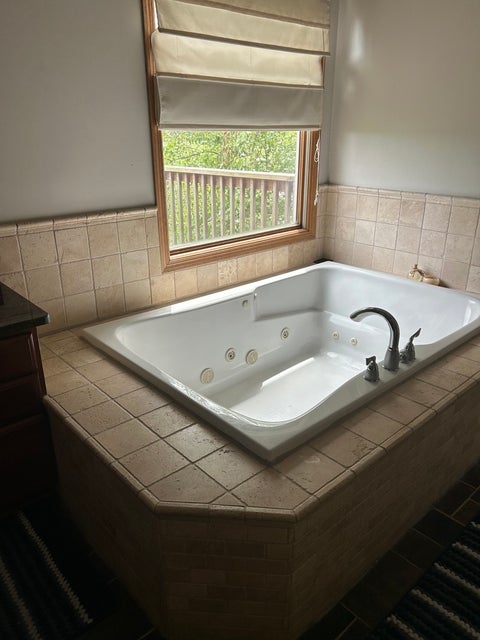 Tiny photo for 1910 Parkside Drive, Sycamore, IL 60178 (MLS # 12717112)