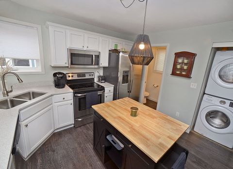 Tiny photo for 179 Leeward Way #21, Ottawa, IL 61350 (MLS # 12582838)