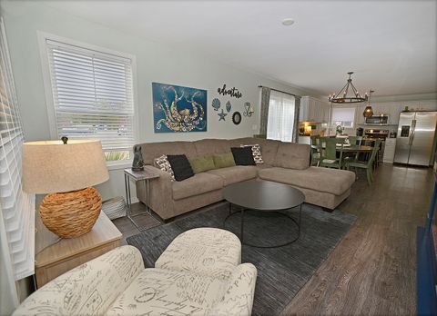 Tiny photo for 179 Leeward Way #21, Ottawa, IL 61350 (MLS # 12582838)