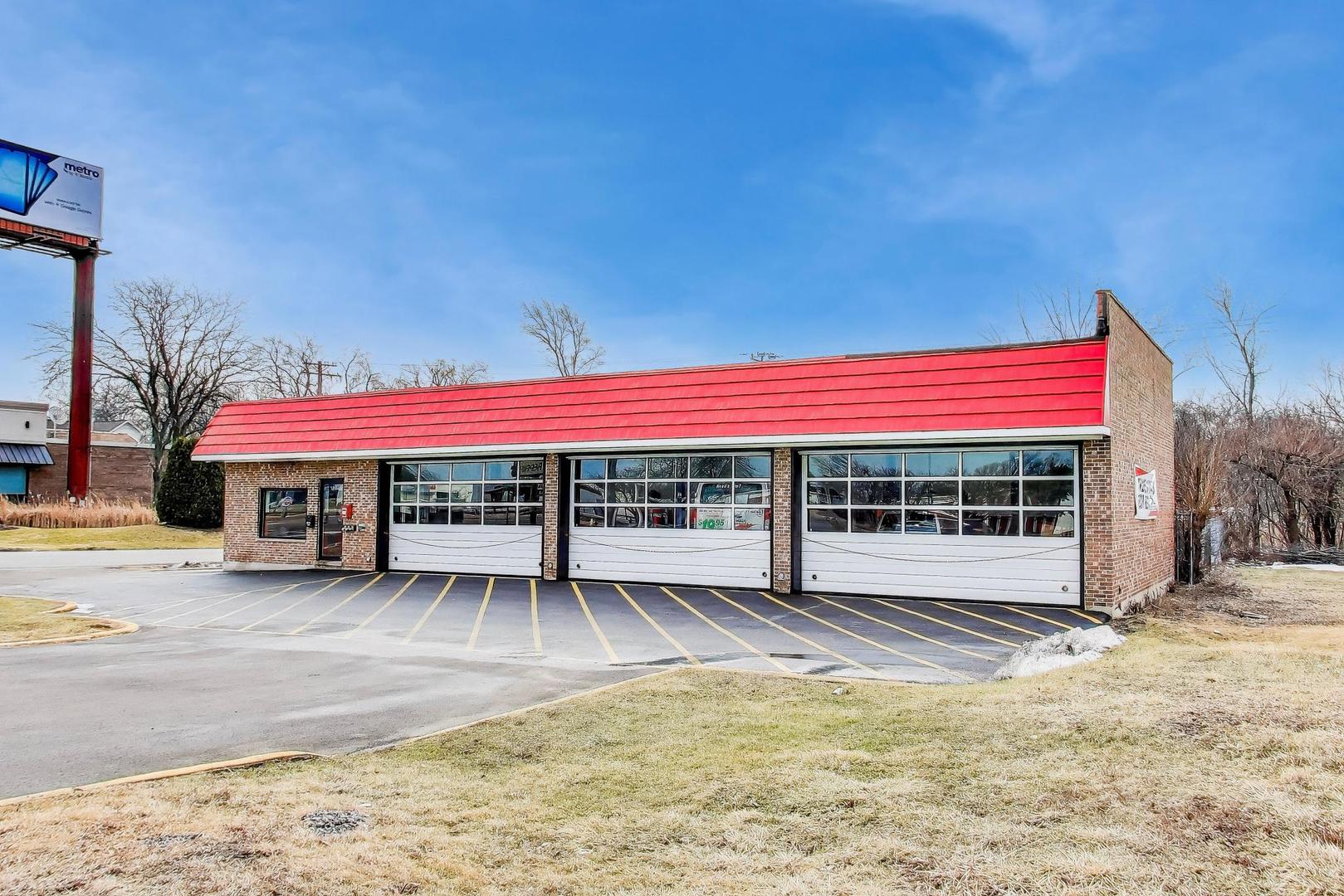 18W455 Roosevelt Road