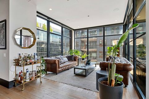 Tiny photo for 1109 W WASHINGTON Boulevard #5C, Chicago, IL 60607 (MLS # 12360502)