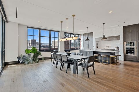 Tiny photo for 1109 W WASHINGTON Boulevard #5C, Chicago, IL 60607 (MLS # 12360502)