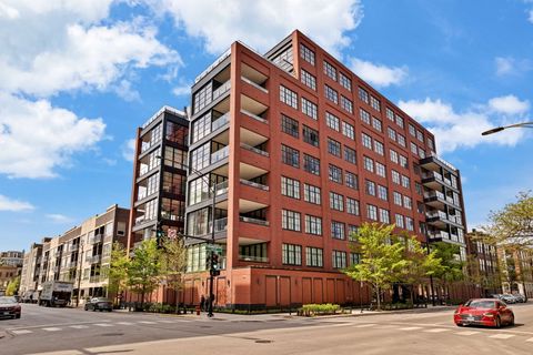 Photo of 1109 W WASHINGTON Boulevard #5C, Chicago, IL 60607 (MLS # 12360502)