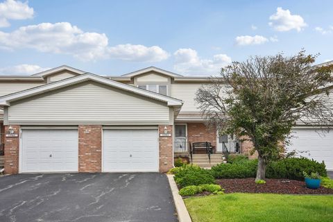 Photo of 15963 Blackwater Court, Tinley Park, IL 60477 (MLS # 12658185)