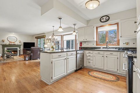 Tiny photo for 570 Violet Lane, Batavia, IL 60510 (MLS # 12585429)